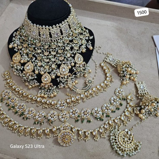 Elegant Kundan Bridal Necklace Set with Meenakari Design