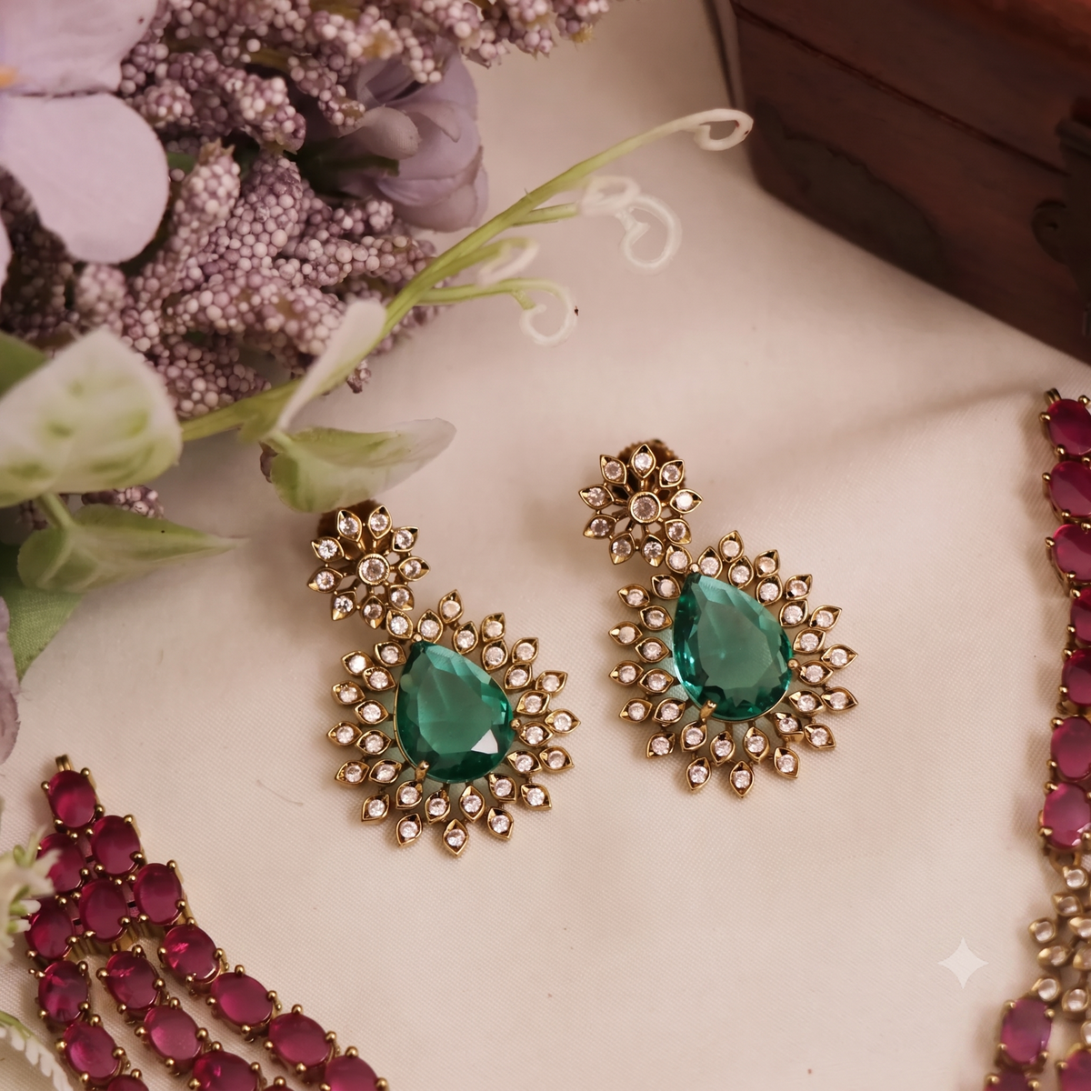 Stunning Floral Teardrop  Victorian Layer Necklace