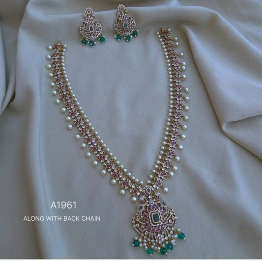 Dazzled Look Necklace Set
