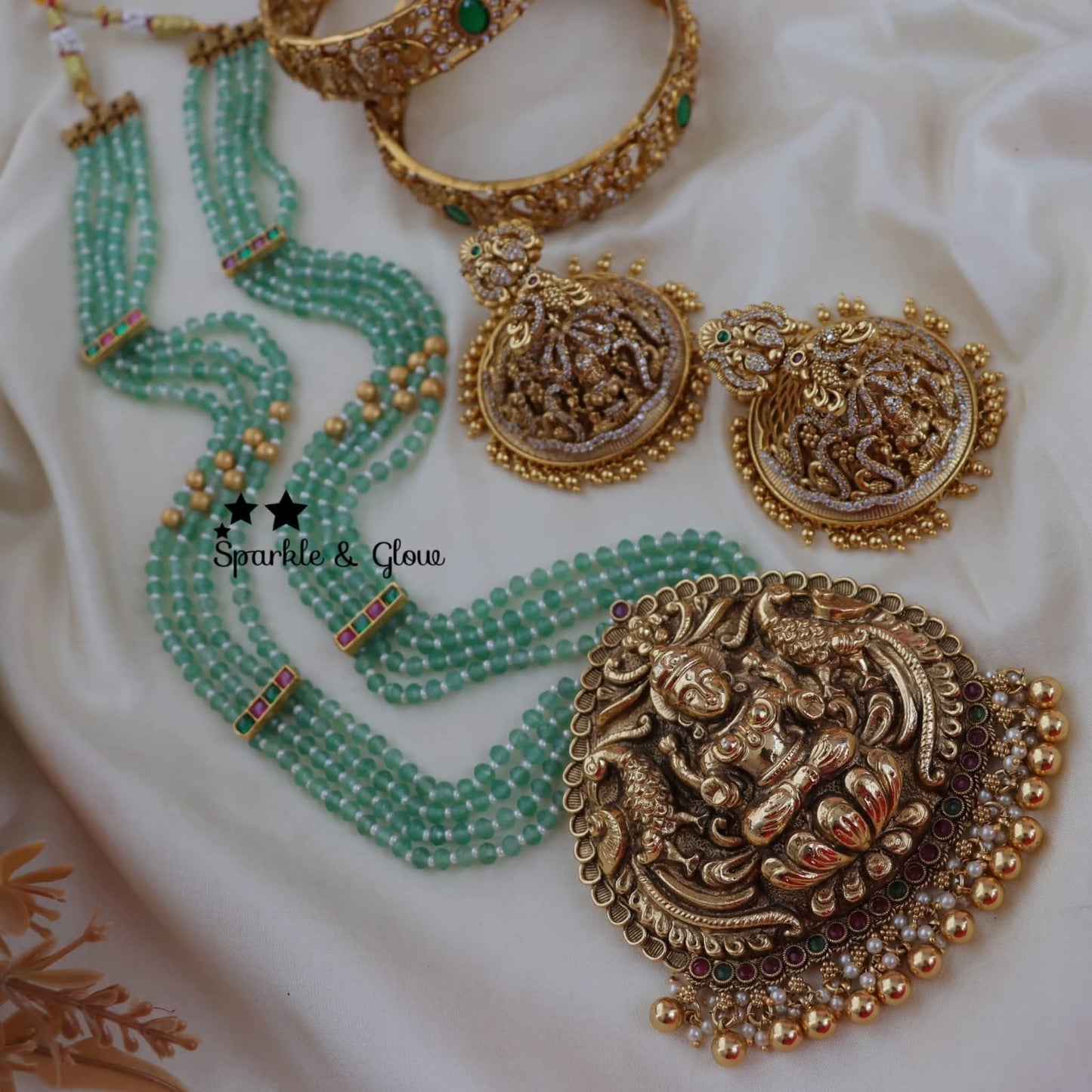 Sreeva Look Mattal Look Mala Set